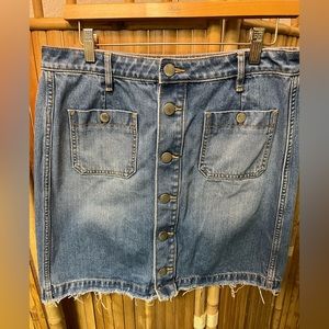 Loft/ size 8. Denim skirt.
